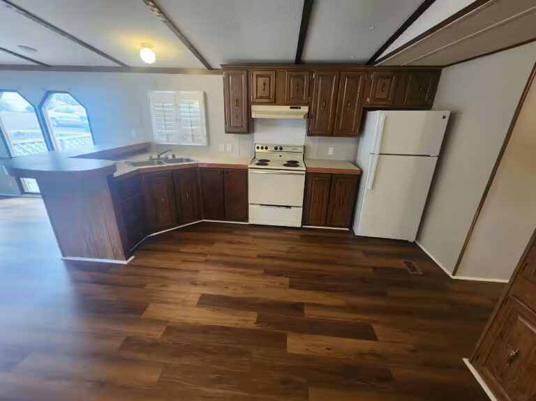 Manufactured homes for rent, modern, safe, gethMqKbA, comfortable, Parakeet Communities